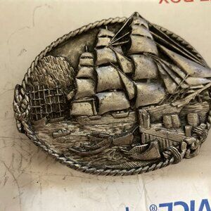 Ship Kipling buckle